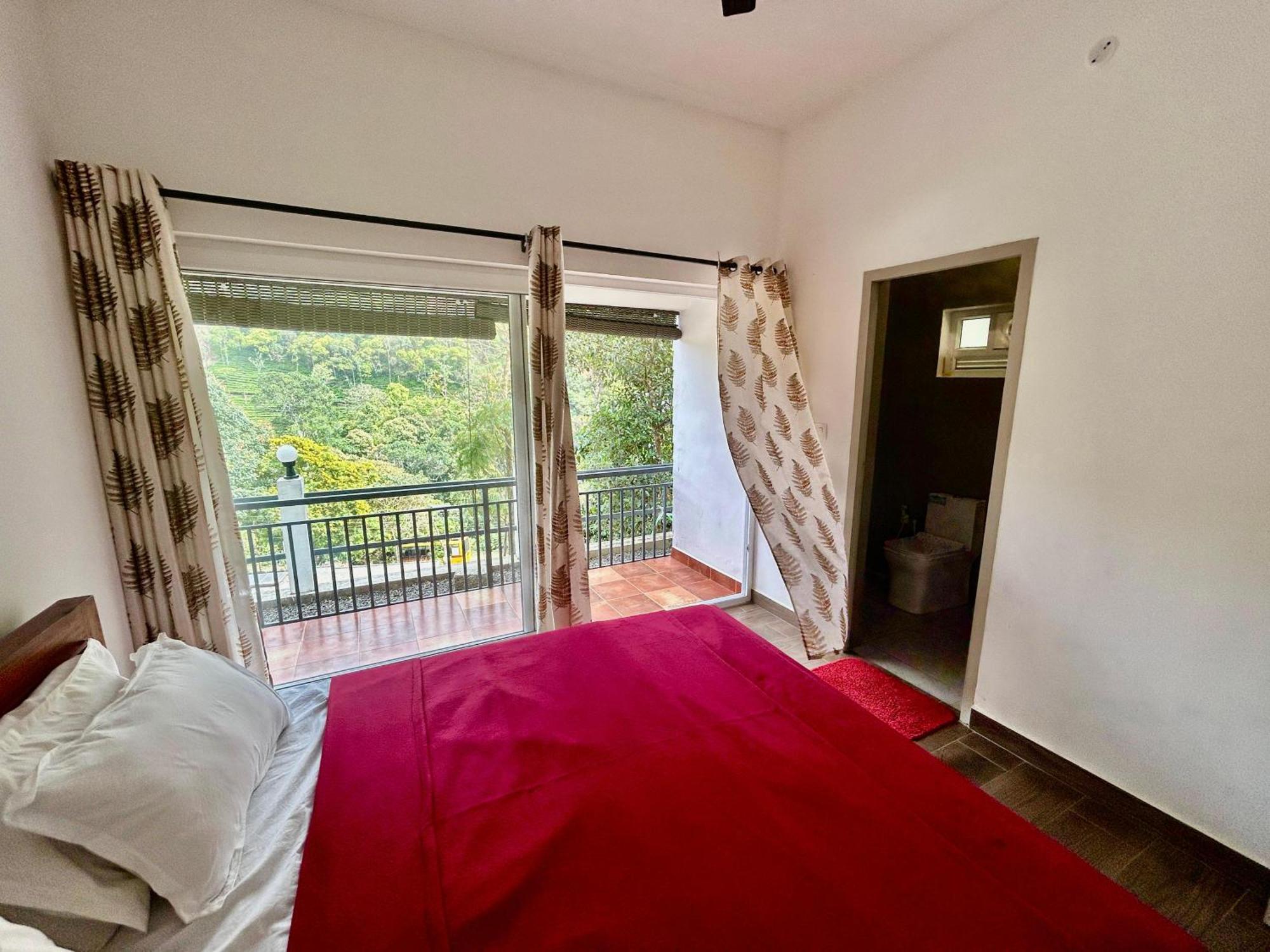Misty Heights Peermade - Private Mountain Villa Retreat Vandiperiyār Zewnętrze zdjęcie